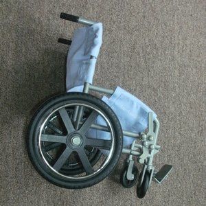 Retired 2000’s American Girl Doll 18” Wheel Chair Wheelchair Lavender Purple